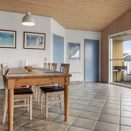 Flot Beliggende I Vejlby Klit Sj514 Harboør